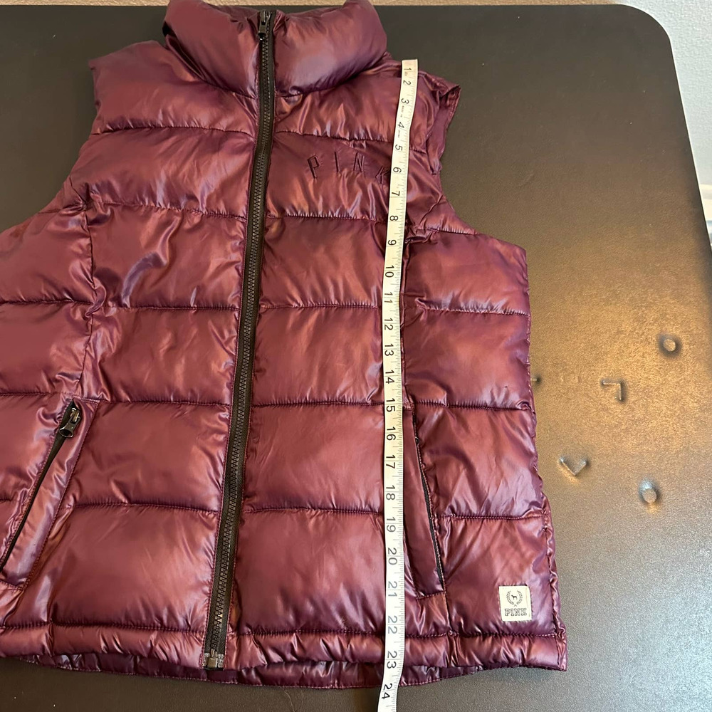 Victoria's Secret PINK Burgundy Puffer Vest size medium - Picture 3 of 8
